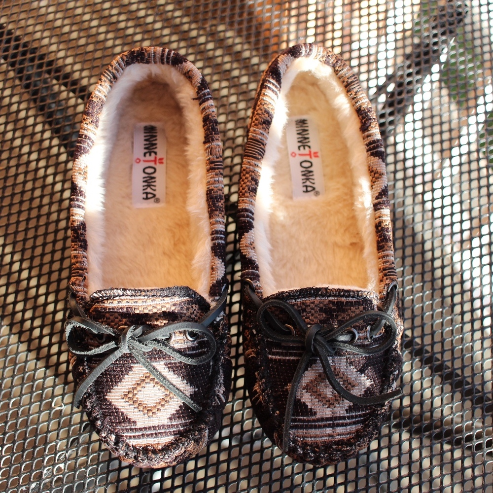 Minnetonka Tribal Moccasin