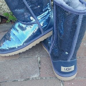 Blue sequin classic short Uggs