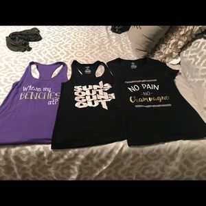 Women’s workout tanks