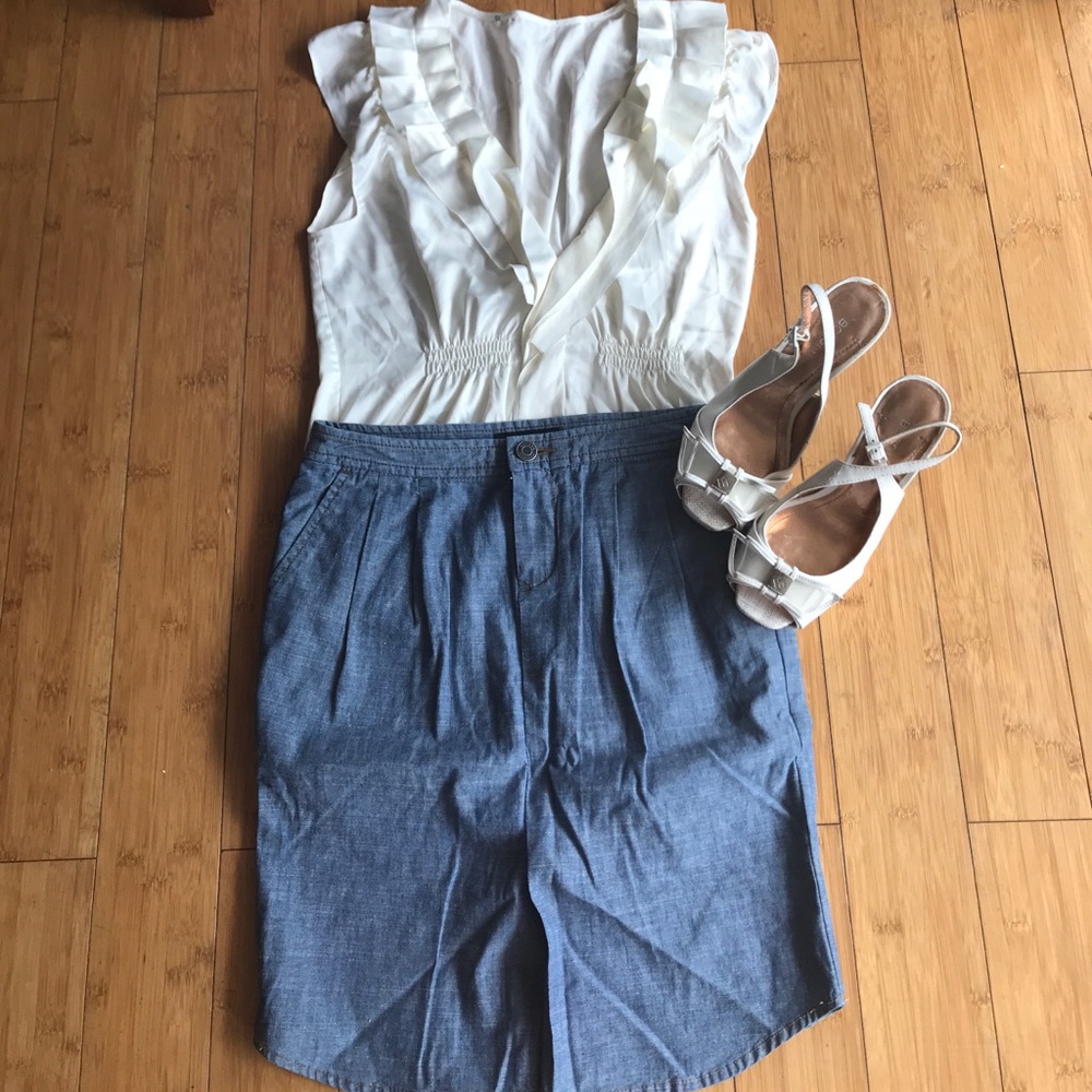 BCBG silky cream ruffle top. Size xs