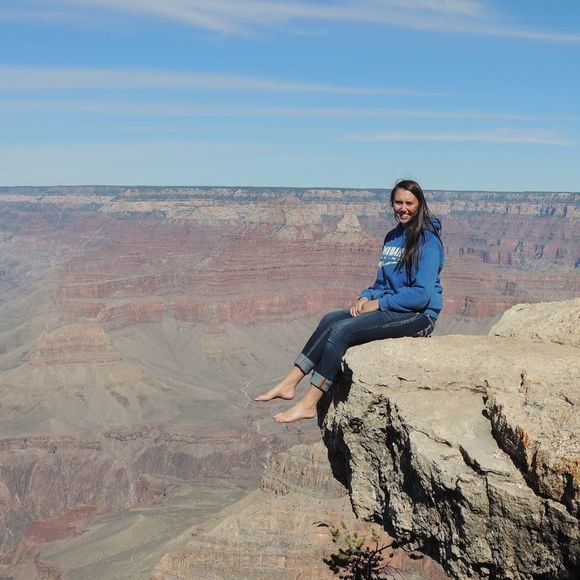 Meet your Posher, Abbi - Picture 1 of 1