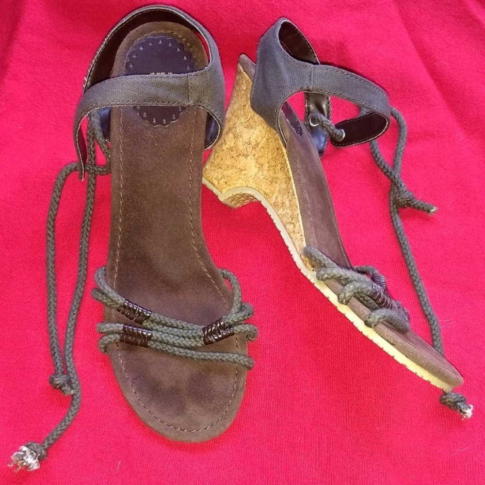 GAP Strappy wedge sandals Brown Sz 9 - Picture 3 of 5
