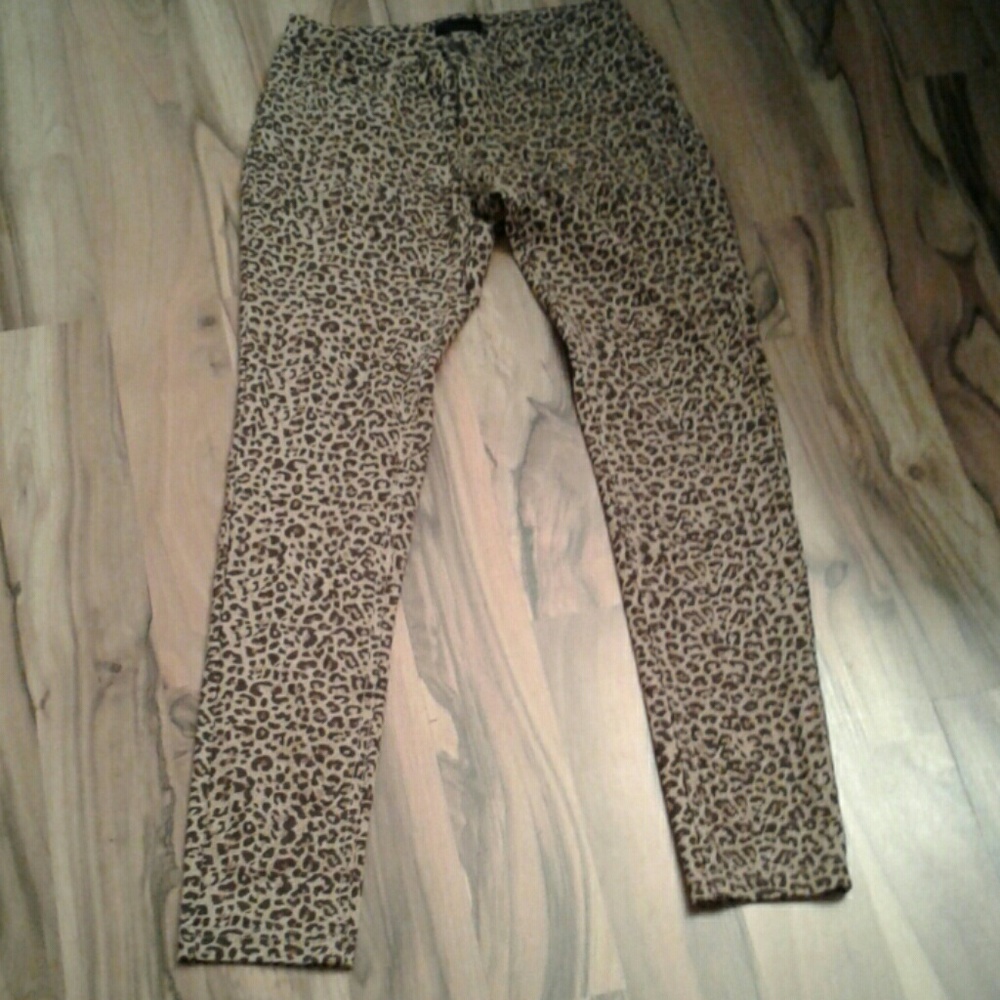 Animal print jeggings sz M