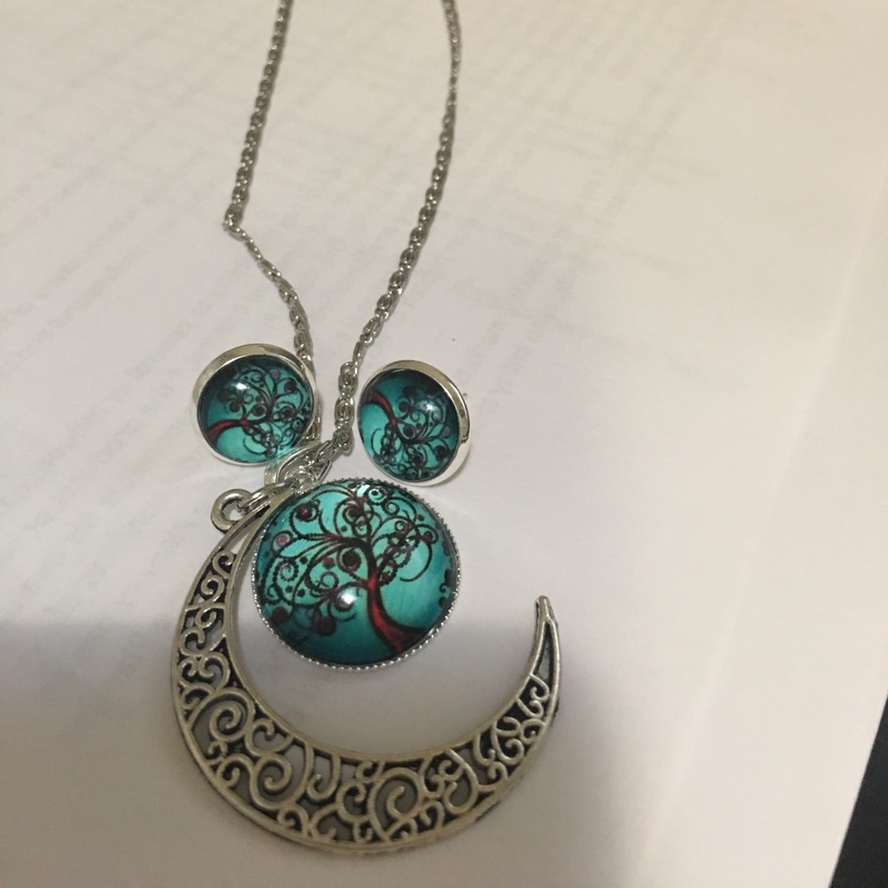 Tree of life w/necklace and matching earrings