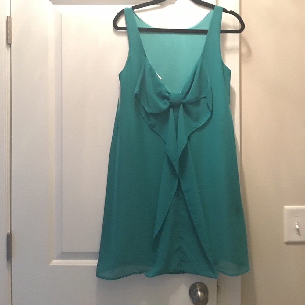 Now back Dress medium