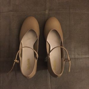 Balera nude tap shoes with capezio taps