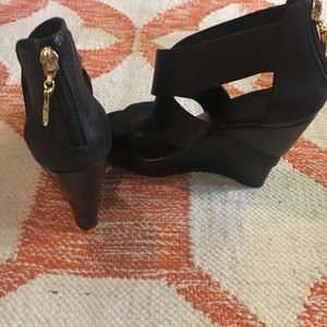 DVF Wedges