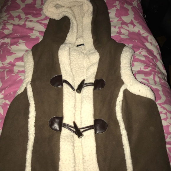 Forever21 Crop vest - Picture 1 of 3