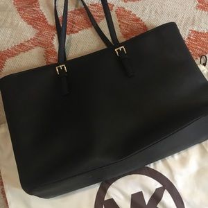 Michael Kors Tote
