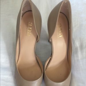 Ana heels