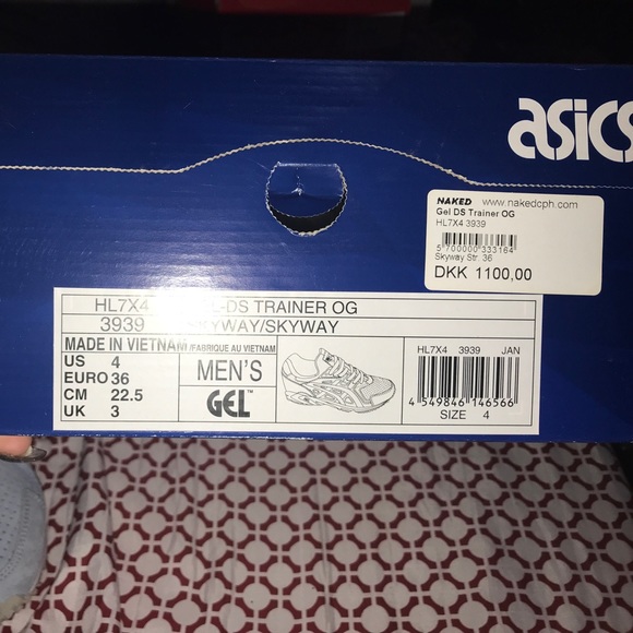 ASICS - Picture 3 of 4