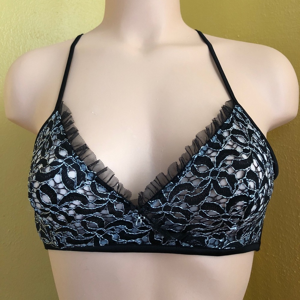 SALE — Victoria secret very sexy unlined Demi 32D