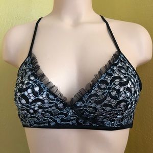 SALE — Victoria secret very sexy unlined Demi 32D