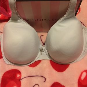 Victoria’s Secret bra