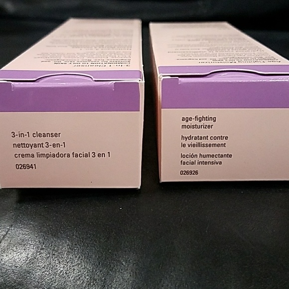 Mary Kay TimeWise Cleanser and Moisturizer - Picture 2 of 2