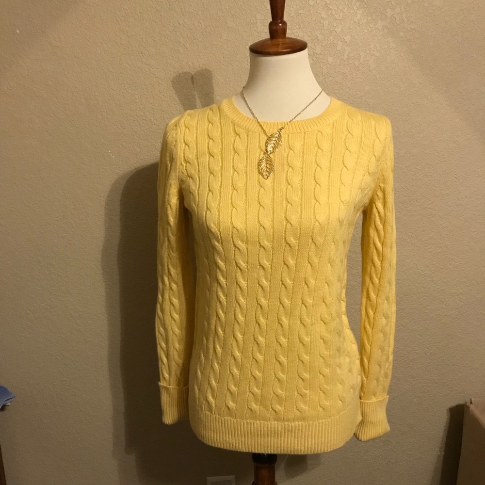 💛GAP Cable Knit Sweater💛