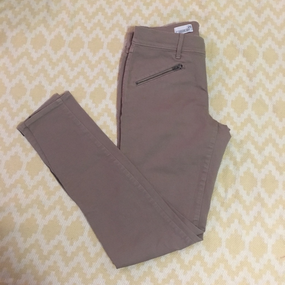 Khaki gap legging jean