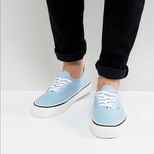 Classic canvas Vans