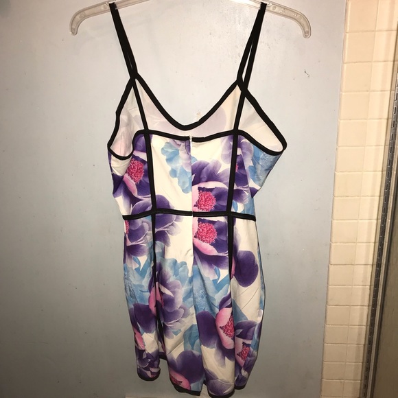 Patterned romper - Picture 2 of 2