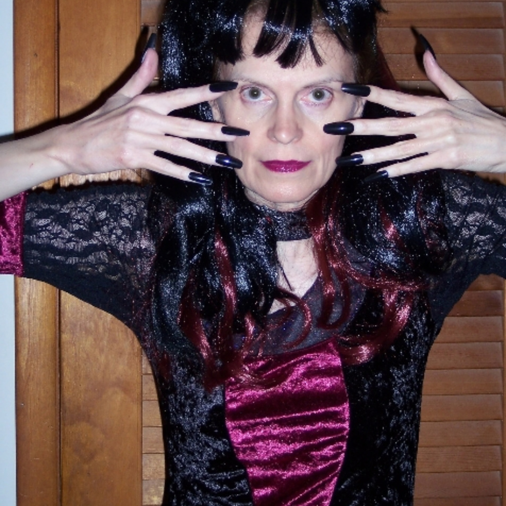 Gothic Vamptessa Halloween Costume, M/L #0210 - Picture 5 of 10