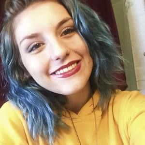 Meet your Posher, Caitlyn