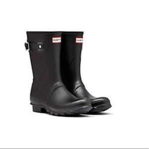 Hunter boots size 9 mid length matte black