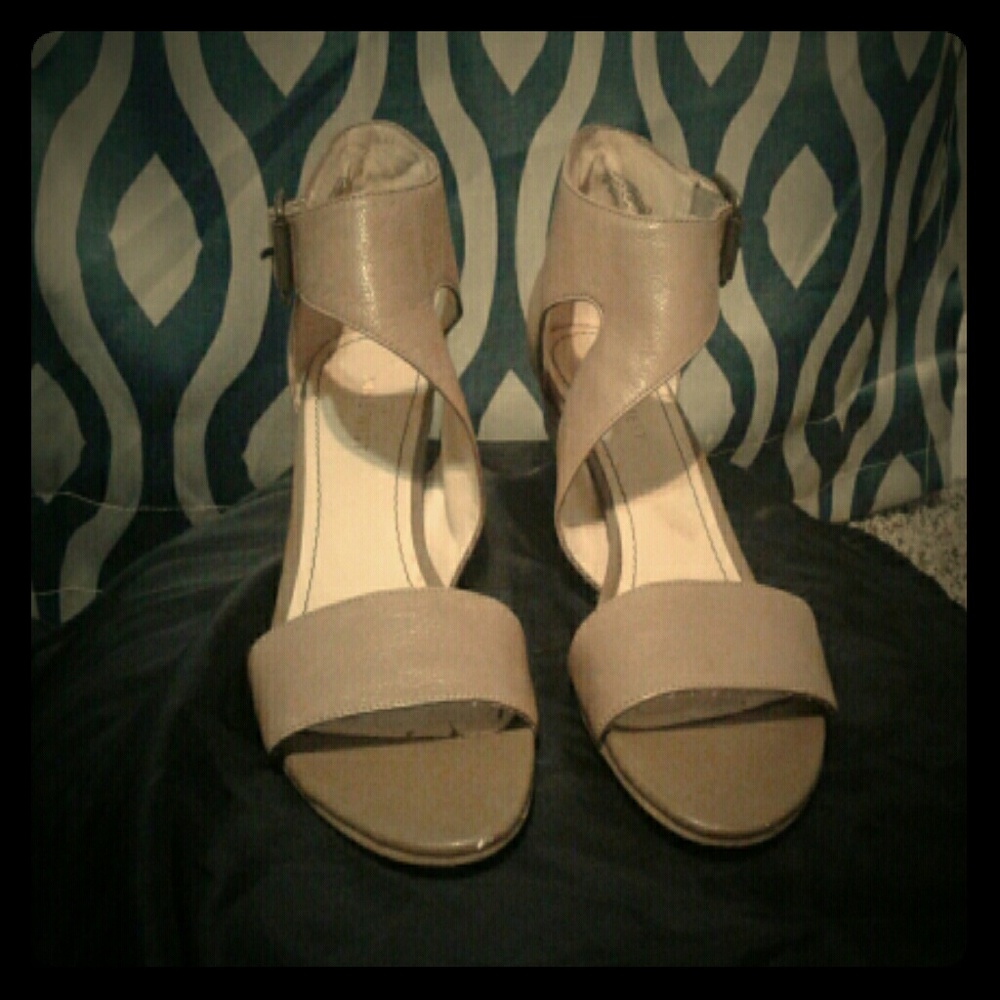 Nine West heeled shoes