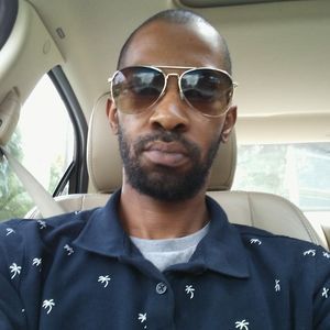 Meet your Posher, Deandre