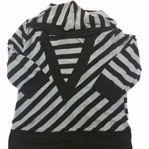 NWT Venezia Lane Bryant Hooded Shirt Size 14/16