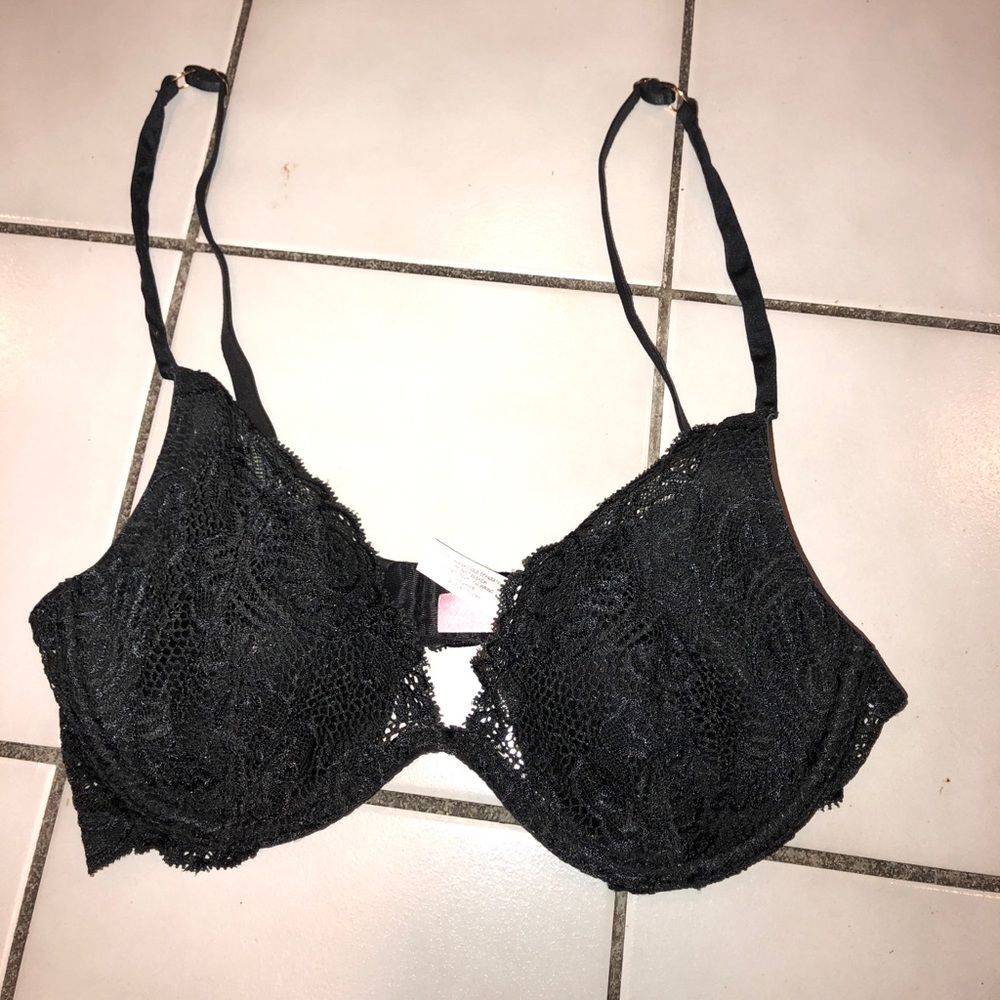 Victoria’s Secret push up bra