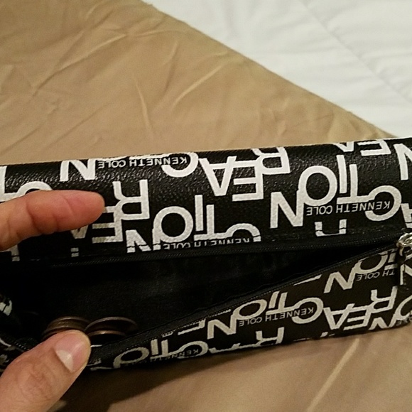 Kenneth Cole wallet - Picture 3 of 4