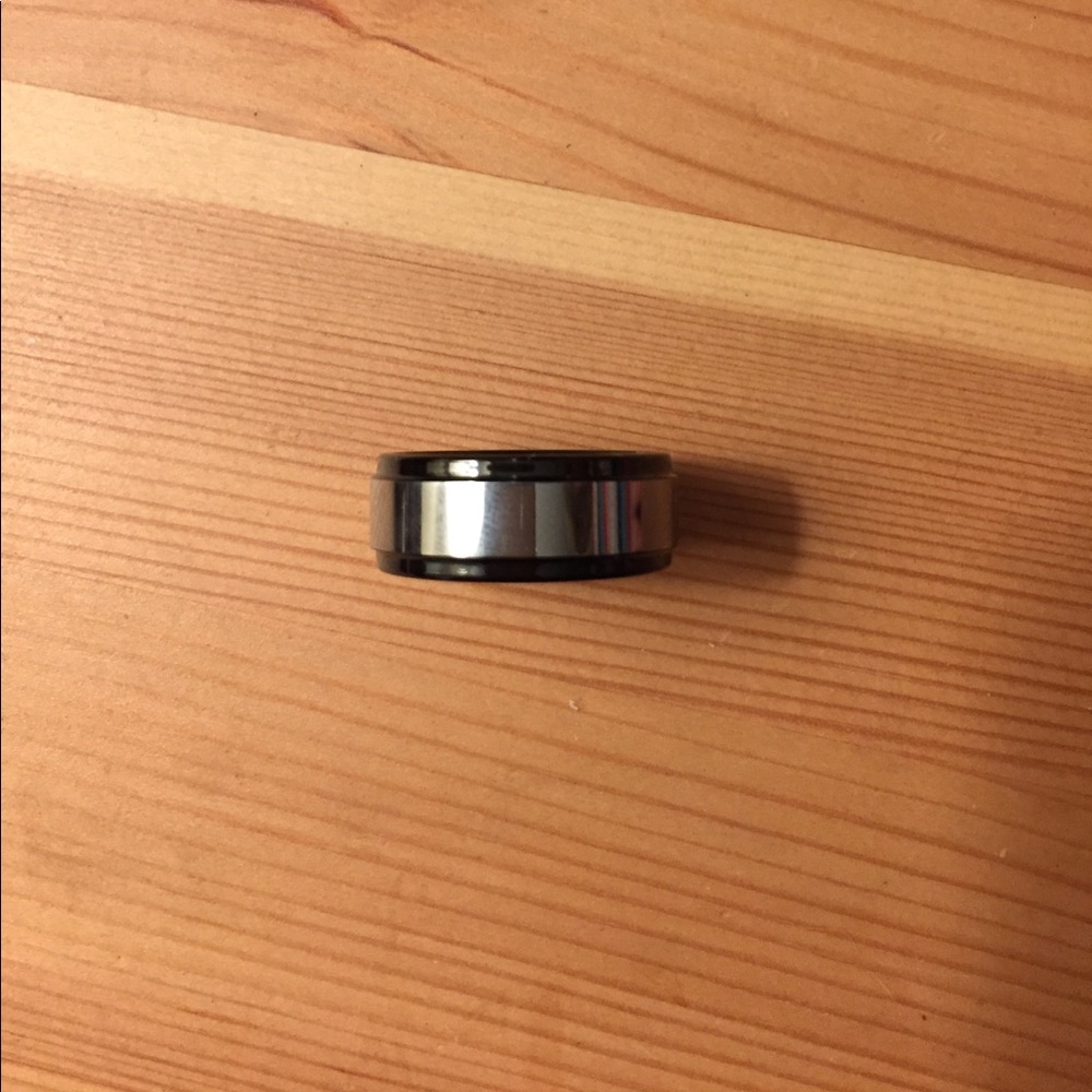 Men’s ring