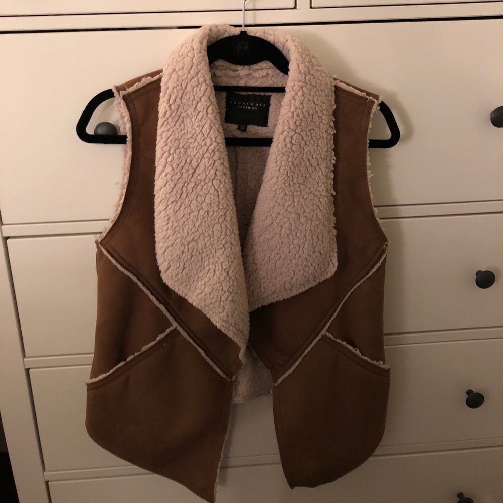Sanctuary tan shearling vest