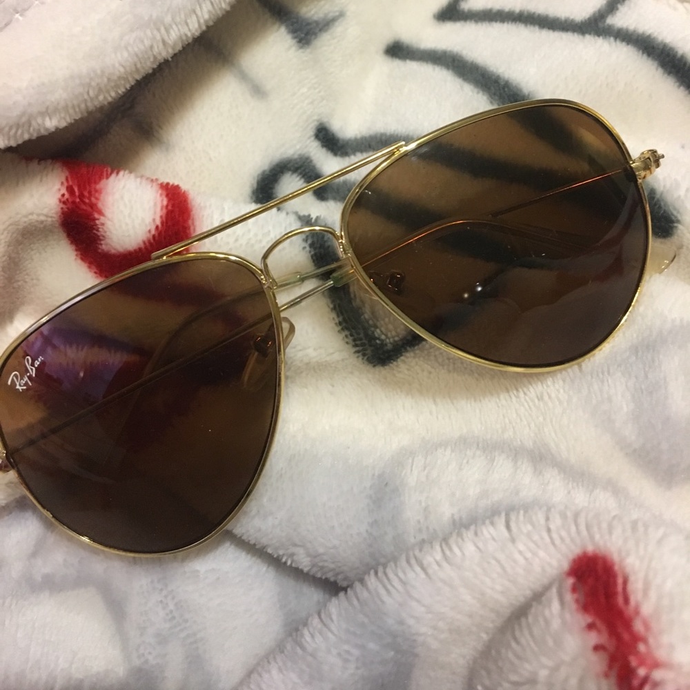 Gold ray ban sunglasses