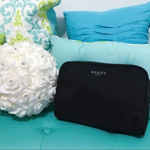 One Day Sale!! 💖Gucci Makeup Bag 💖