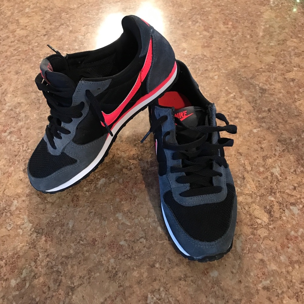 Nike shoes