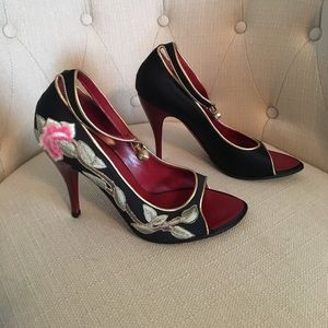 Vintage Yves Saint Laurent YSL Floral Pumps