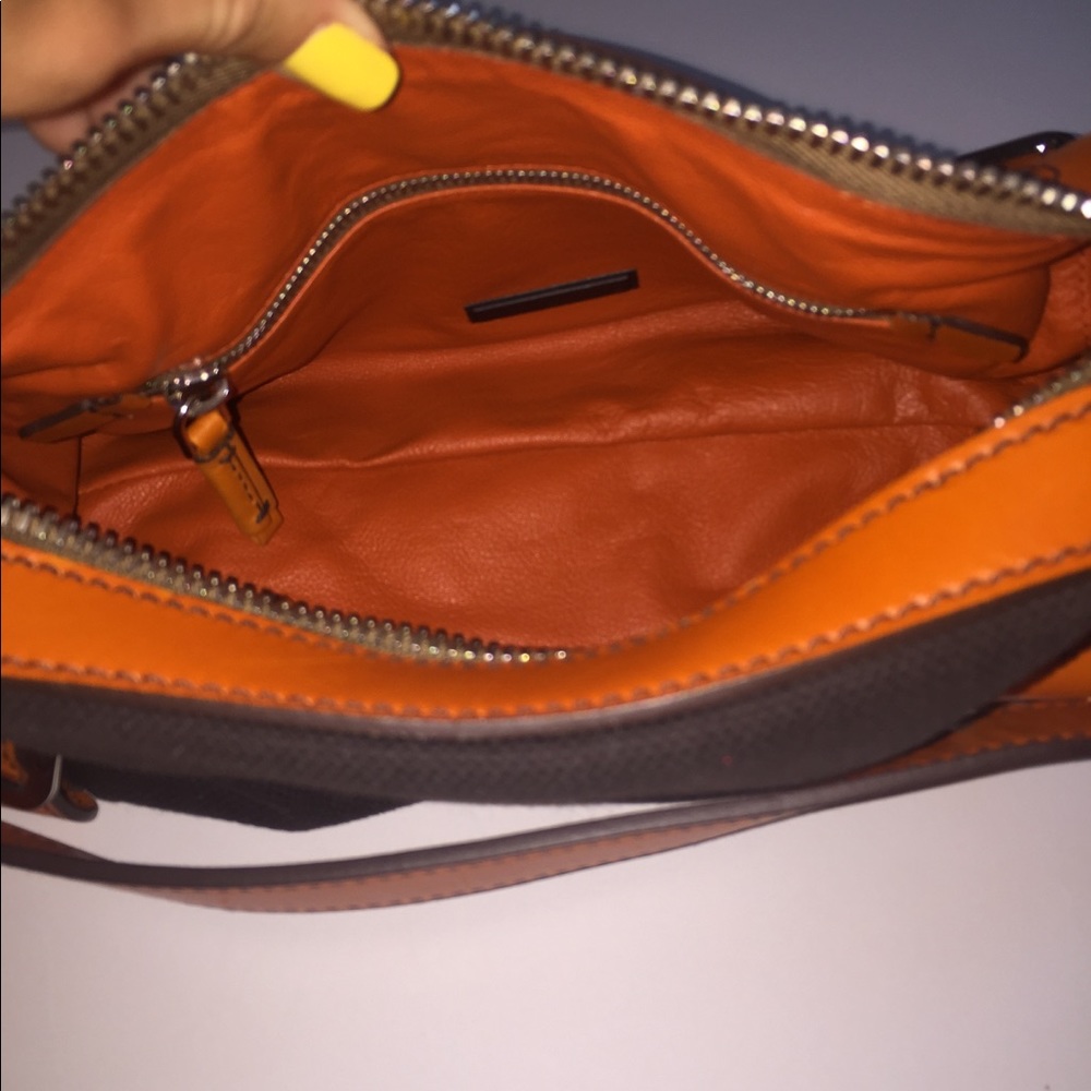 Handbag - Picture 4 of 5