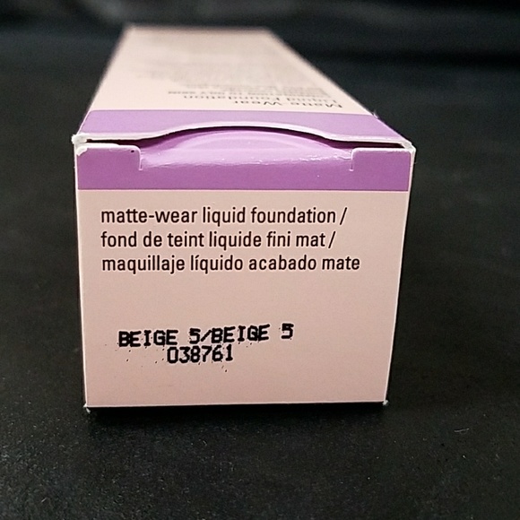 Mary Kay TimeWise Matte Wear liquid foundation - Picture 4 of 6