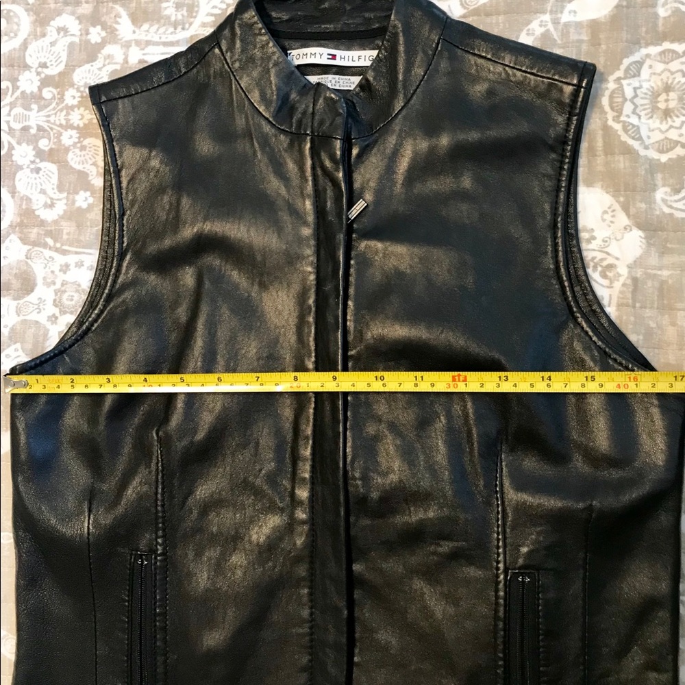 TOMMY HILFIGER BLACK LEATHER VEST EXCELLENT CNDTN