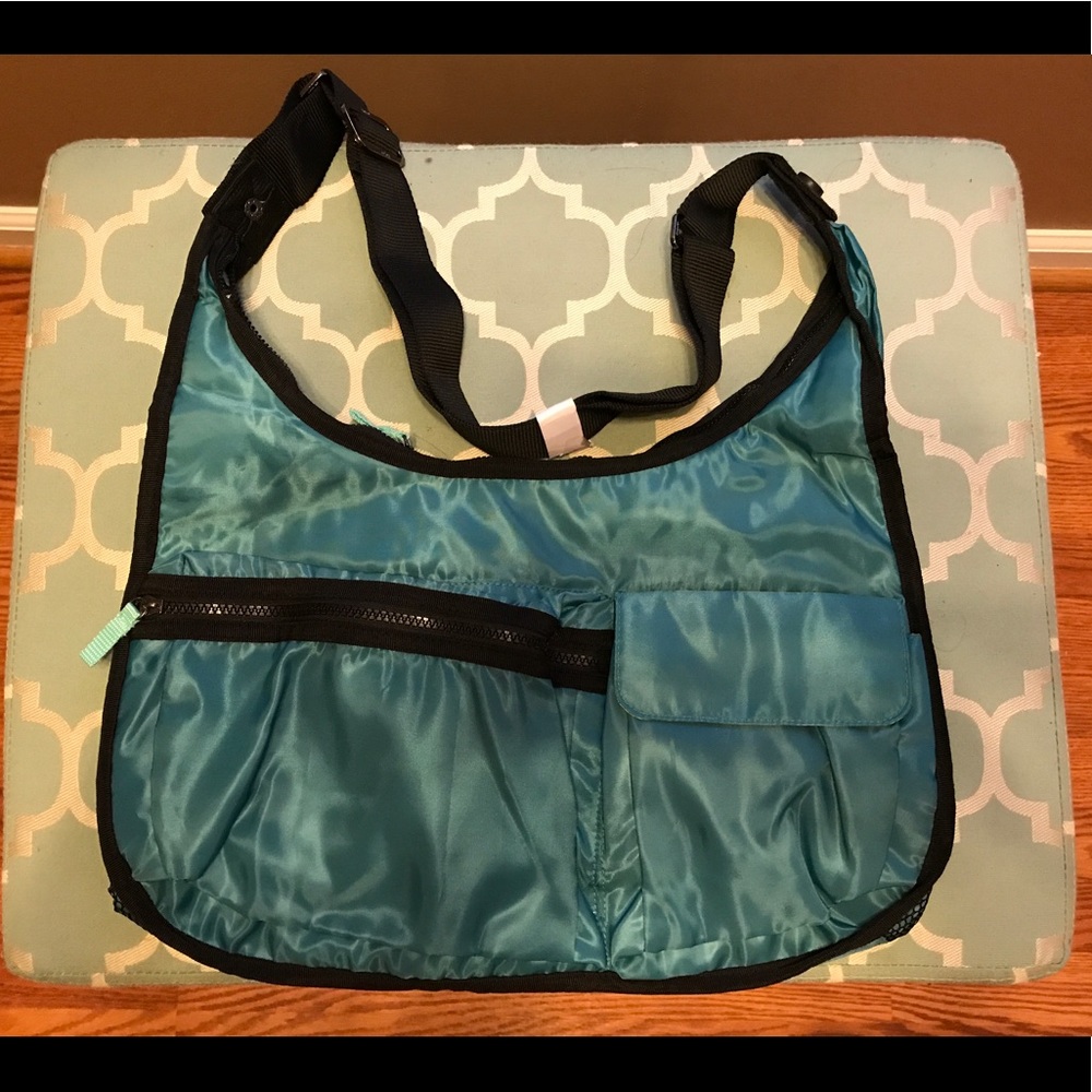 NWOT Thirty One Organista shoulder bag