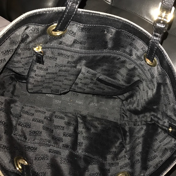 Michael Kors Bag - Picture 4 of 4