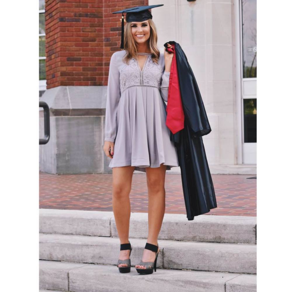 Meet your Posher, Hali nicole