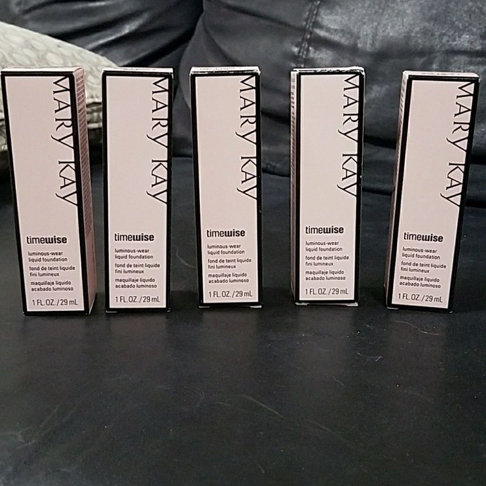 Mary Kay TimeWise Luminous Wear Foundation