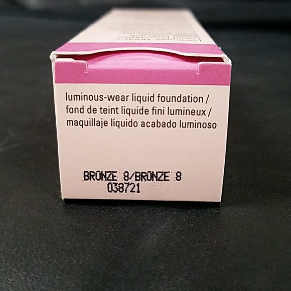 Mary Kay TimeWise Luminous Wear Foundation - Picture 6 of 6