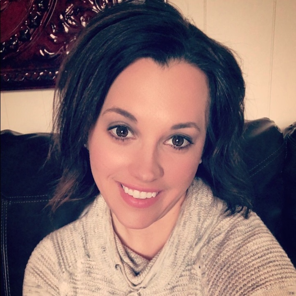 Meet your Posher, Stephanie