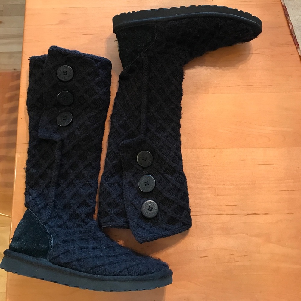 Ugg sweater boots
