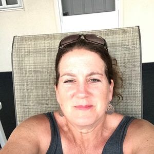 Meet your Posher, Carolyn