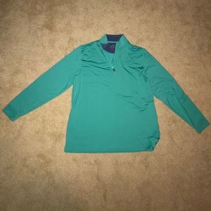 Men’s vineyard vines pull over