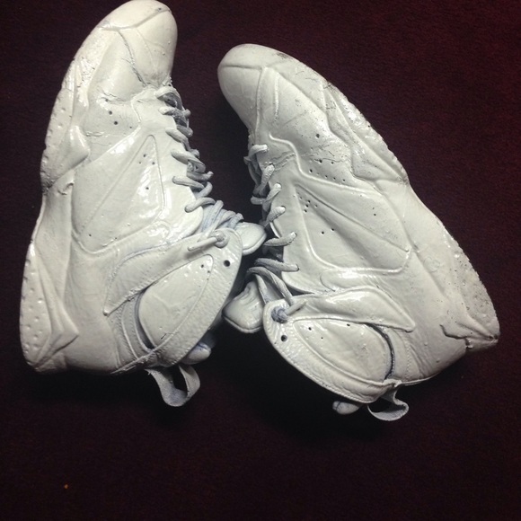 Jordan 7s - Picture 2 of 2